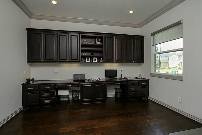 Building Photo - 1822 Jade Hollow Ln