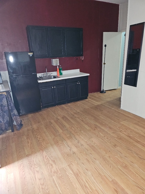 Building Photo - 5408 Phillips Cir