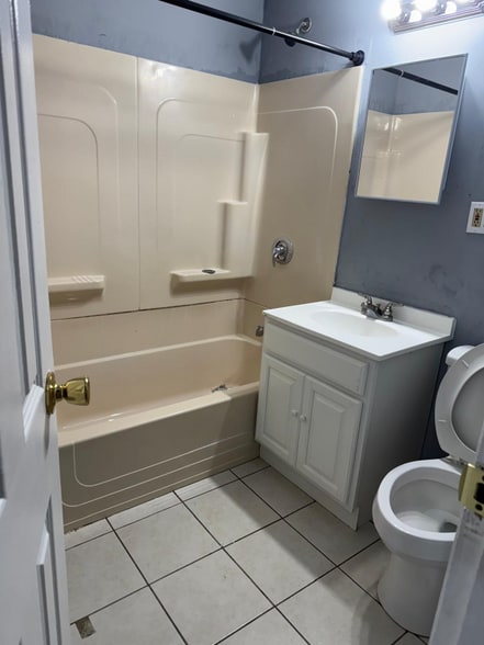 Building Photo - 12 E 36th St