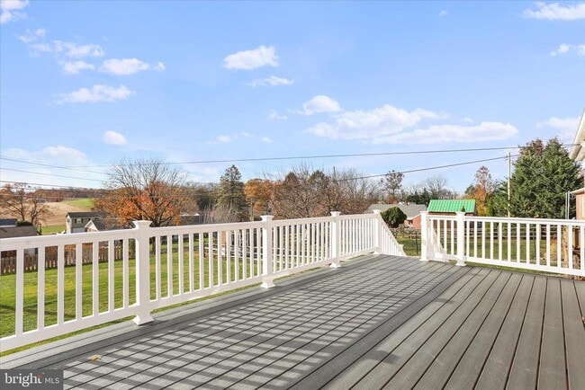 Building Photo - 855 Anthony Ave