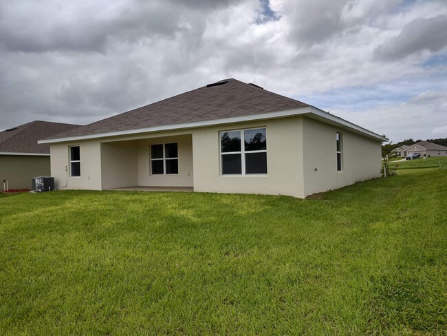 Building Photo - 809 Chestnut Dr
