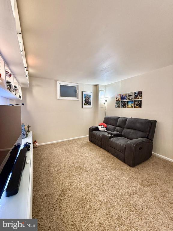 Building Photo - 5500 Woodlawn Manor Ct