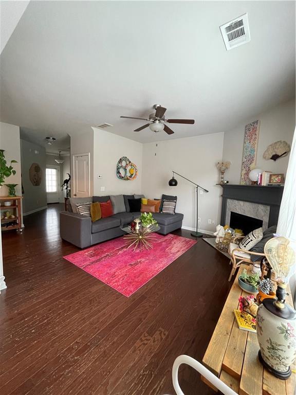 Building Photo - 7105 Elmwood Ridge Ct