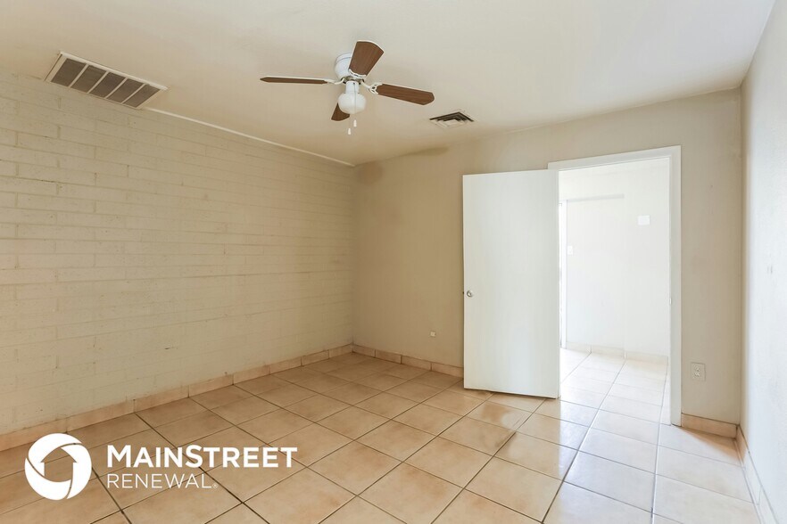 Building Photo - 4301 N 59th Ave