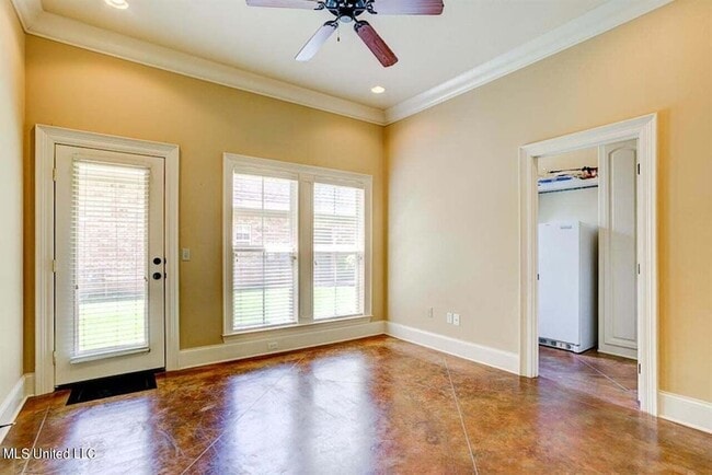 Building Photo - 143 Sonnett Cir