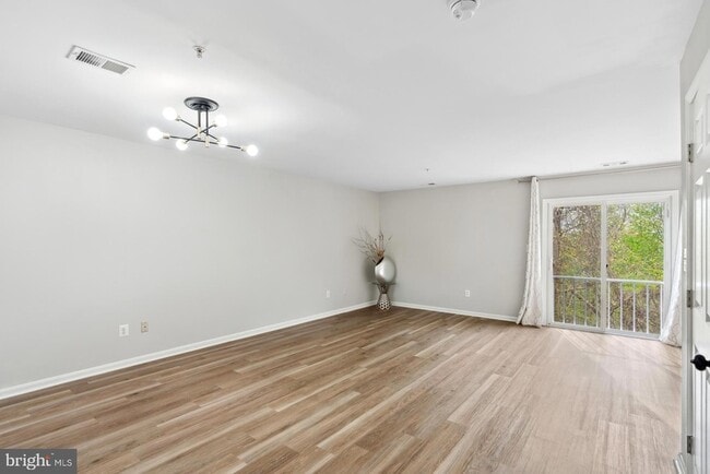 Building Photo - 4935 Wallflower Wy