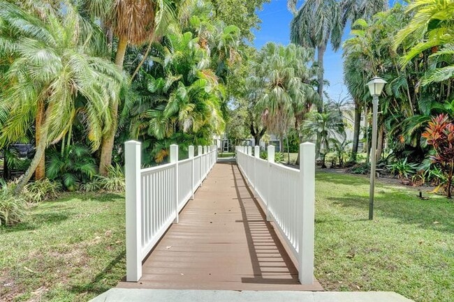 Building Photo - 4025 N Federal Hwy