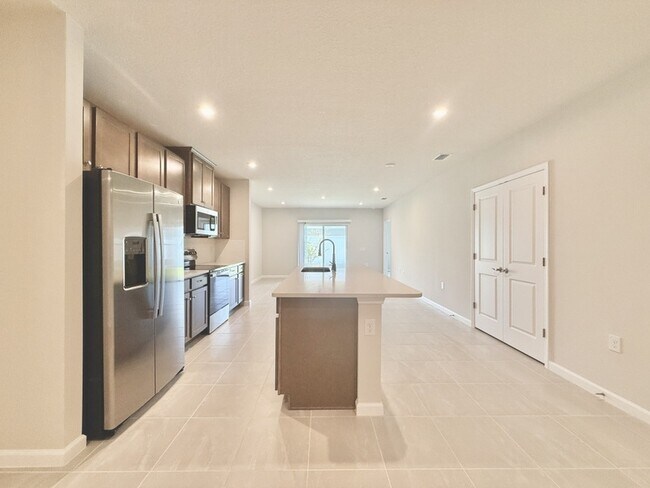 Building Photo - 507 Voltaire Dr