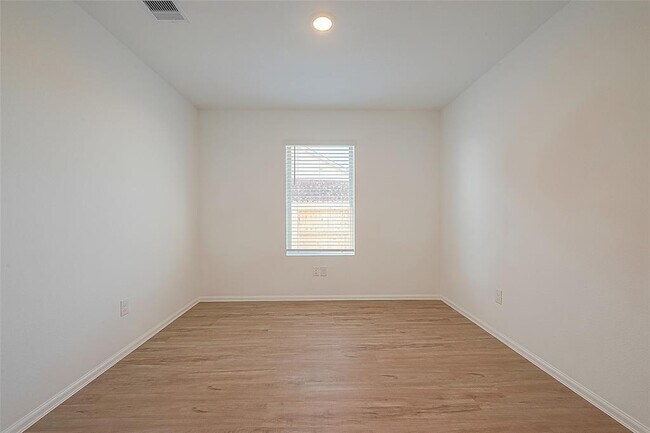 Building Photo - 5107 Sunvalley Bend Dr