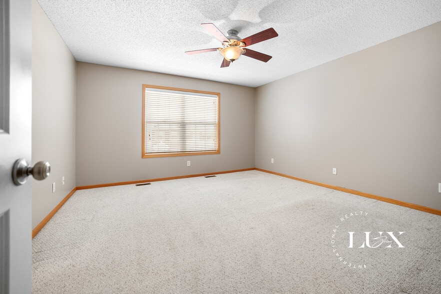 Building Photo - 7601 11th St N