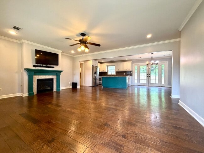 Building Photo - Sharon Hills Neighborhood