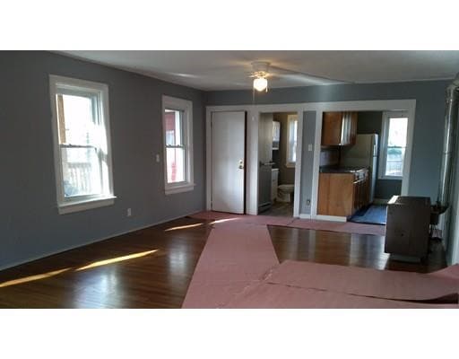 Building Photo - 55 W Carpenter St