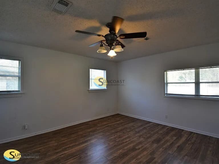 Building Photo - 2266 Harvester St