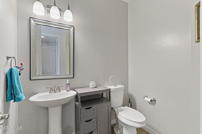 Building Photo - 883 Crystal Rook Dr