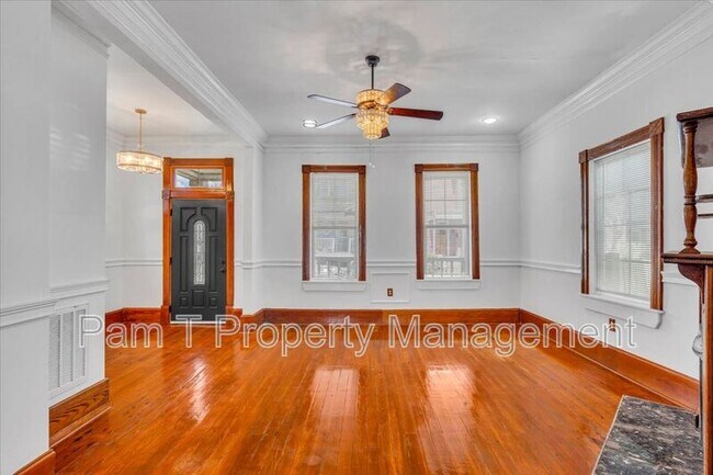 Building Photo - 513 E 33rd St