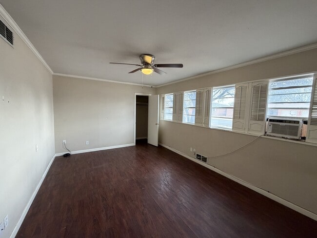 Building Photo - 3604 24th St