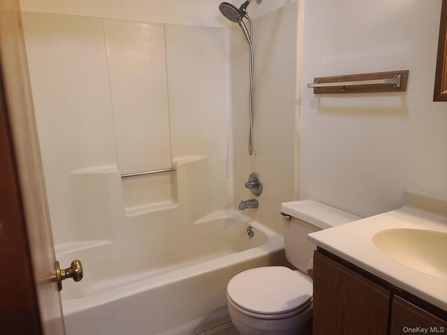 Building Photo - 1022 Violet Ave