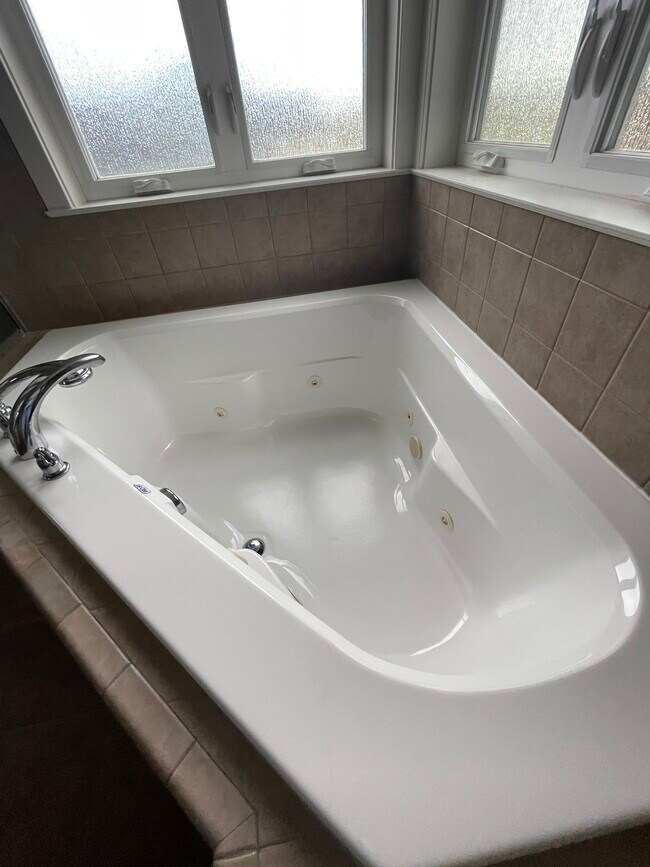 Building Photo - 2009 Autumn Ln