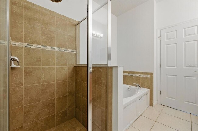 Building Photo - 11804 13th Way N
