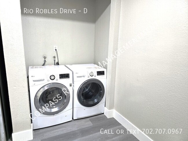 Building Photo - 3520 Rio Robles Dr