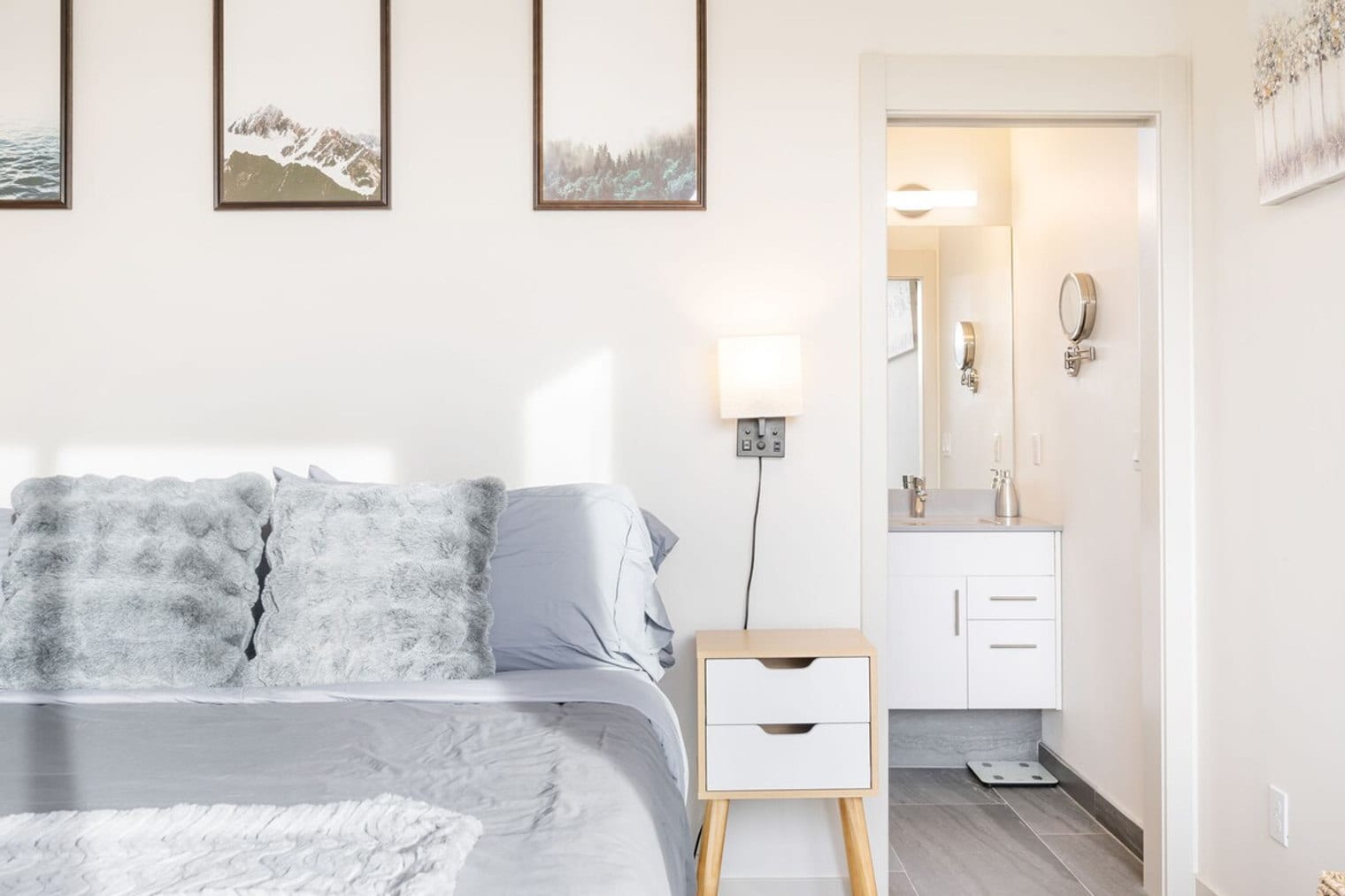 Building Photo - 3900 Leary Wy NW