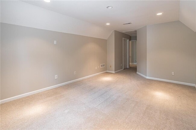 Building Photo - 205 Vickery Way