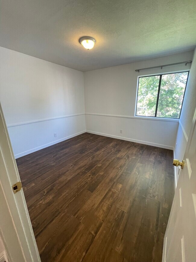 Building Photo - 11311 Tampa Ave