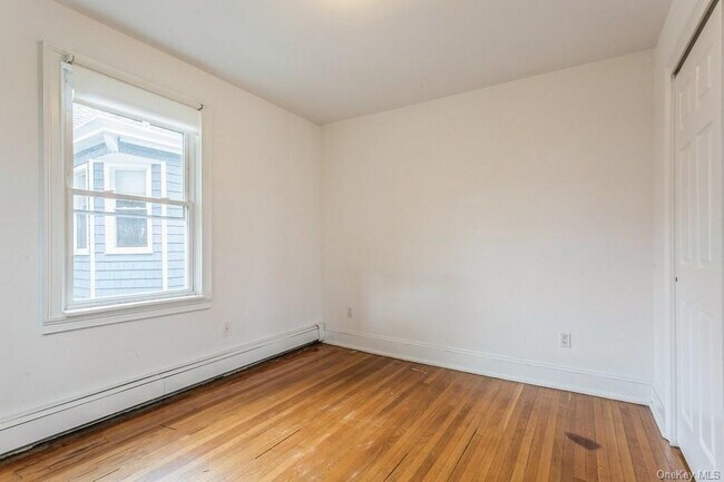 Building Photo - 80 Broadway