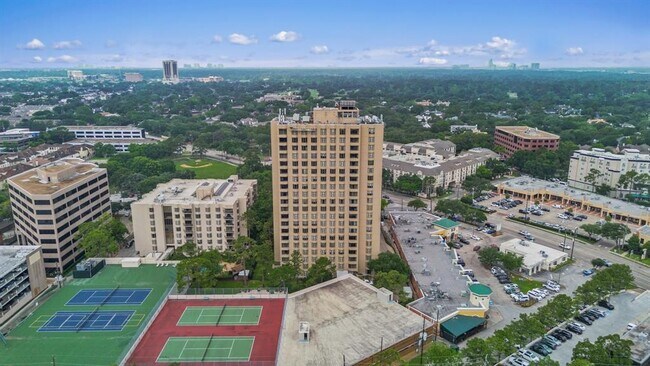 Building Photo - 651 Bering Dr