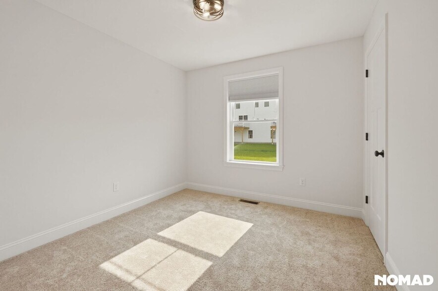 Building Photo - 7A Mustang Dr