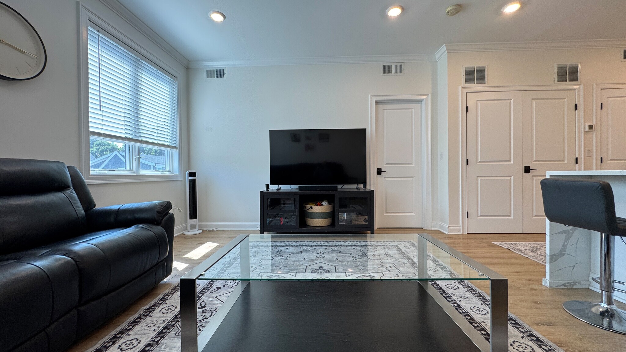 Living Room - 4281 Washington St