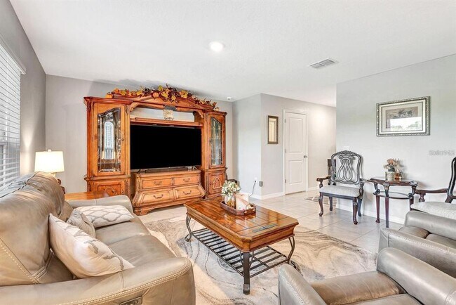 Building Photo - 2942 Rock Sound St