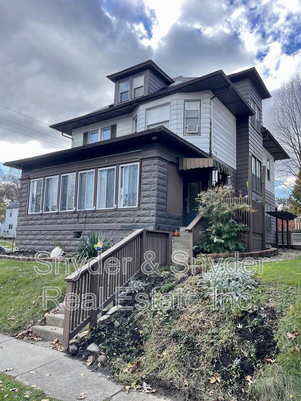 Building Photo - 132 Beck Ave