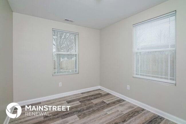 Building Photo - 7103 Betsy Ross Dr