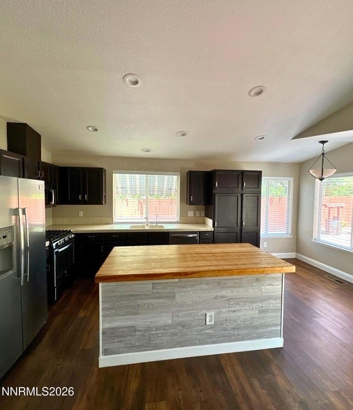 Building Photo - 3470 Socrates Dr