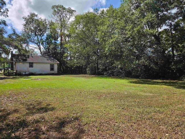 Building Photo - 2772 W Tharpe St
