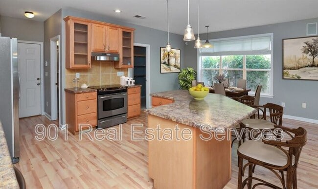 Building Photo - 1413 Island Town Dr