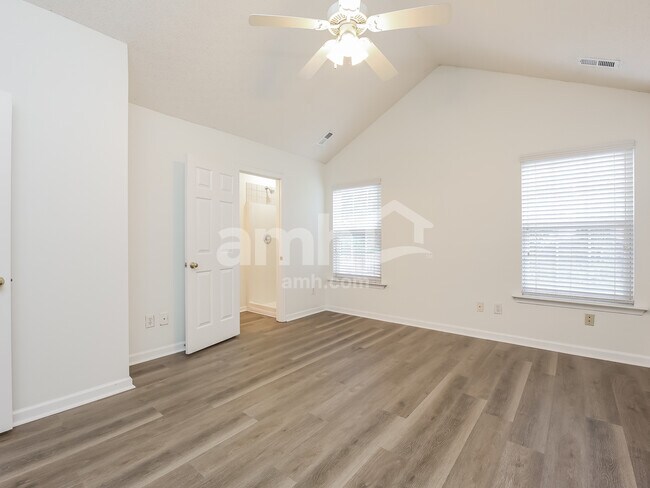 Building Photo - 704 Bent Hollow Ct