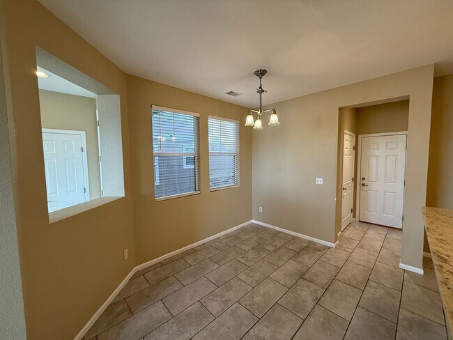 Building Photo - Modern 3-Bedroom Home with Stylish Upgrades