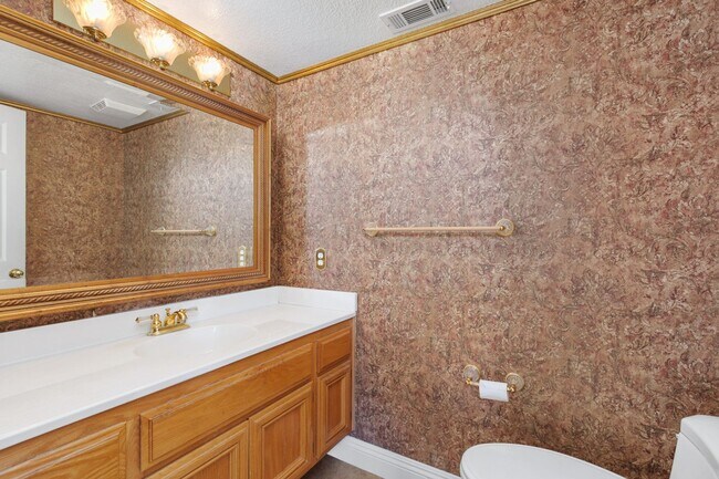 Building Photo - 30207 Silver Ridge Ct