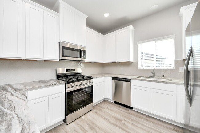 Building Photo - 1472 Sundown Gln Ln