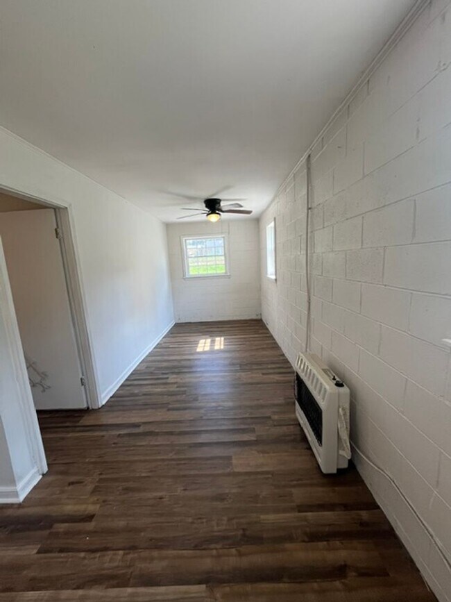 Building Photo - 3626 Holts Chapel Rd