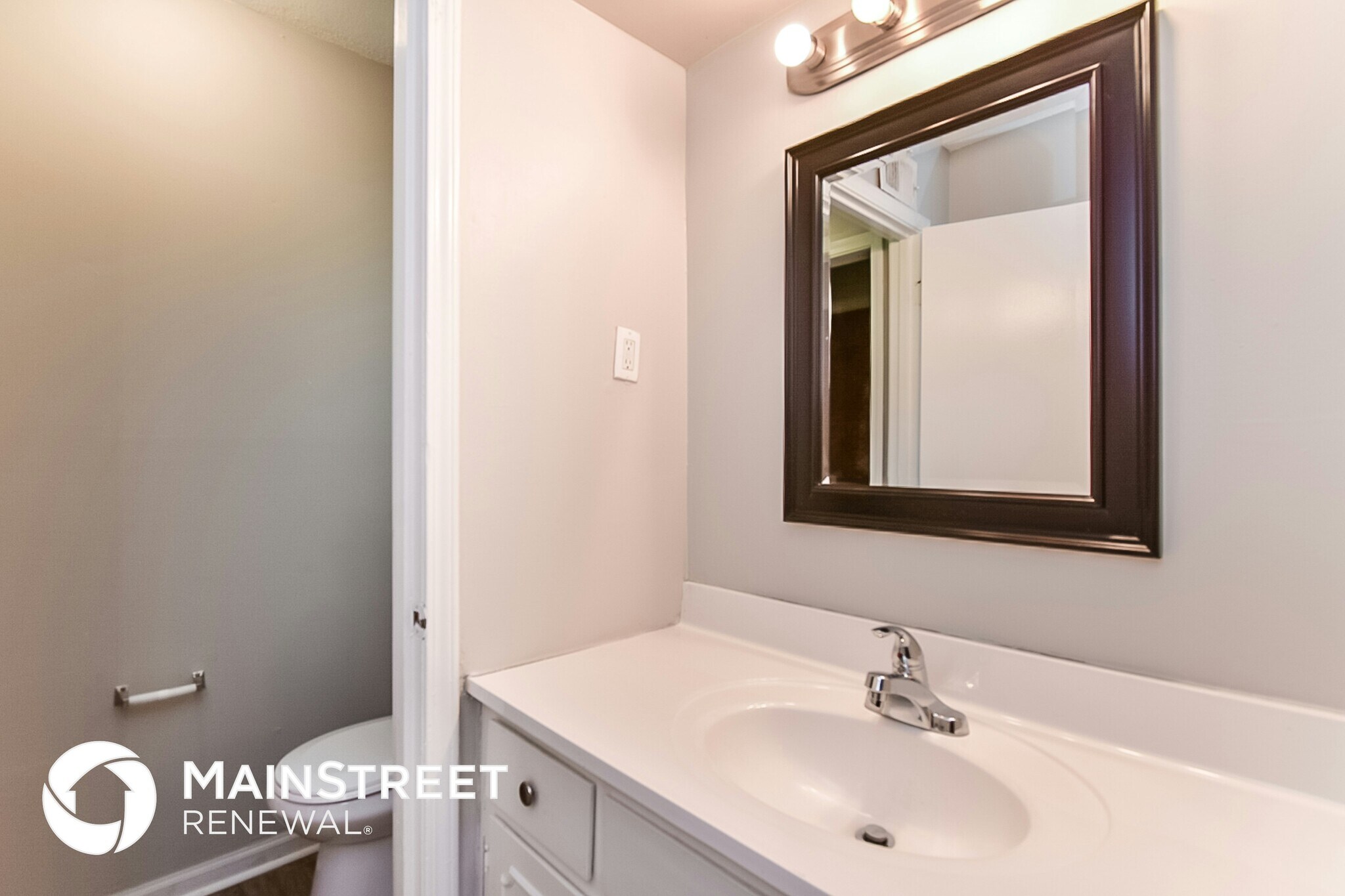 Building Photo - 3571 Castleman St