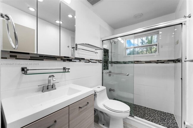 Building Photo - 3560 SW 107th Ct