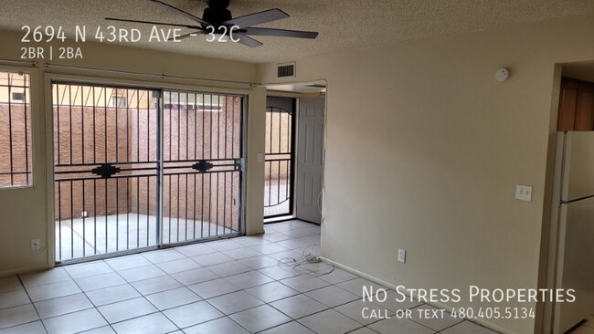 Building Photo - 2 Bed Condo at 43rd Ave and Thomas!