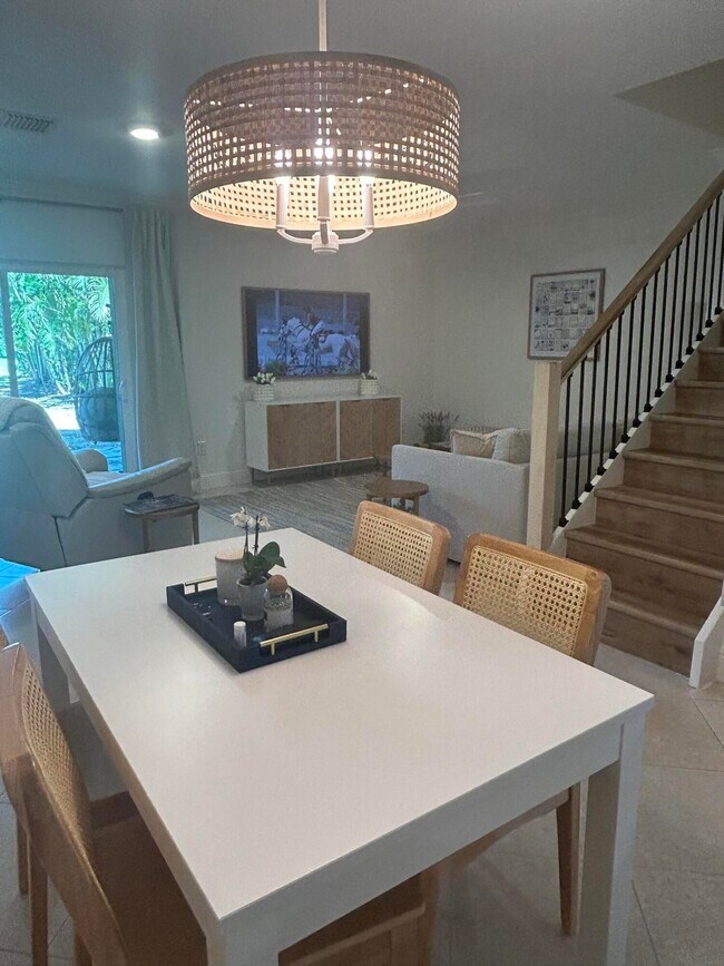Building Photo - 12768 Westhampton Cir