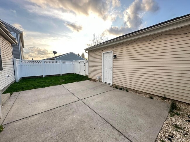 Building Photo - 4645 Grand Strand Dr