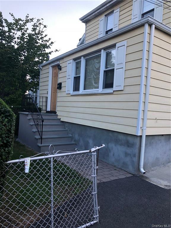 Building Photo - 184 Trenchard St