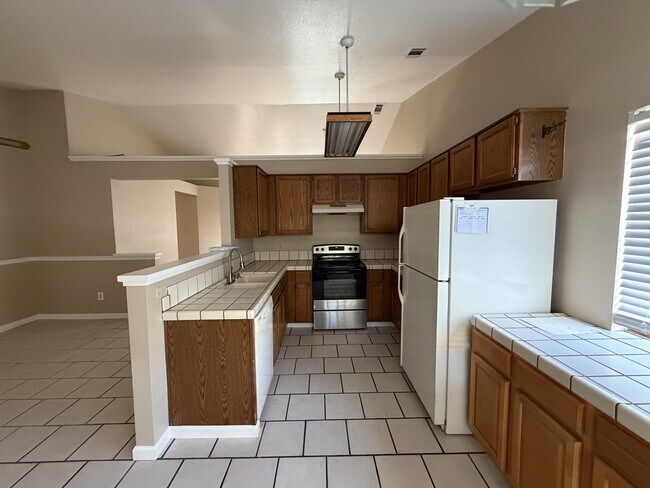 Building Photo - 501 Sears Dr