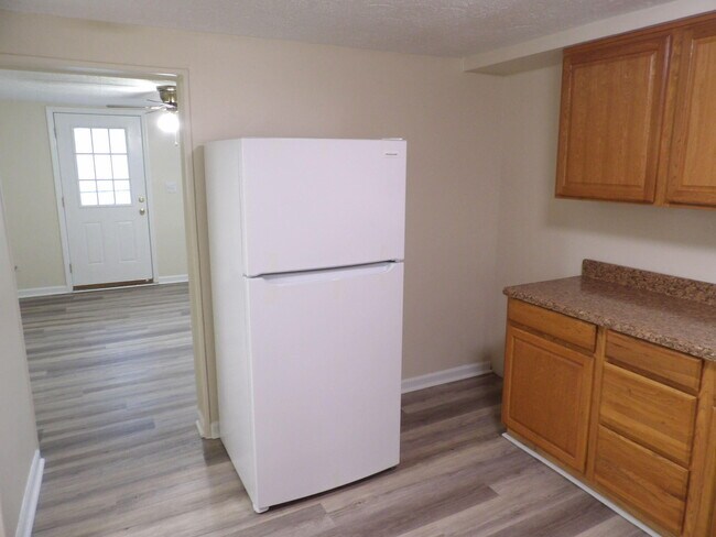 Building Photo - 307 Henry St